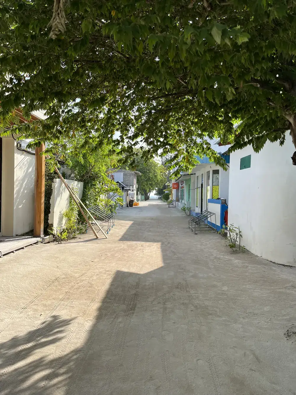 Hauptstraße auf Fulidhoo, Malediven
